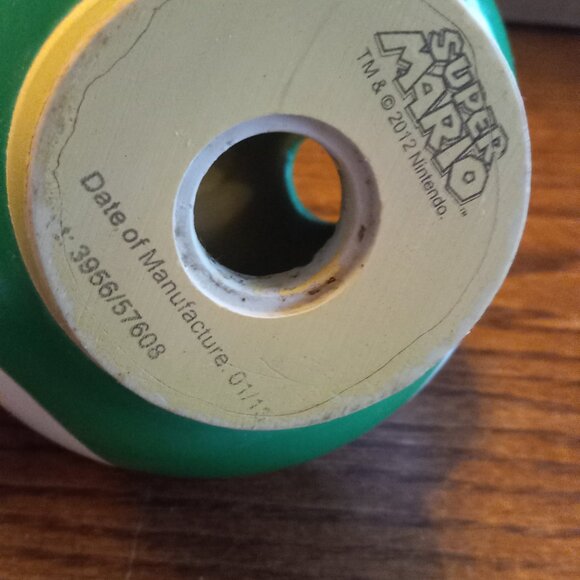 Nintendo Super Mario Mushroom Tooth Brush  Toothbrush Holder 2012 - Picture 6 of 6